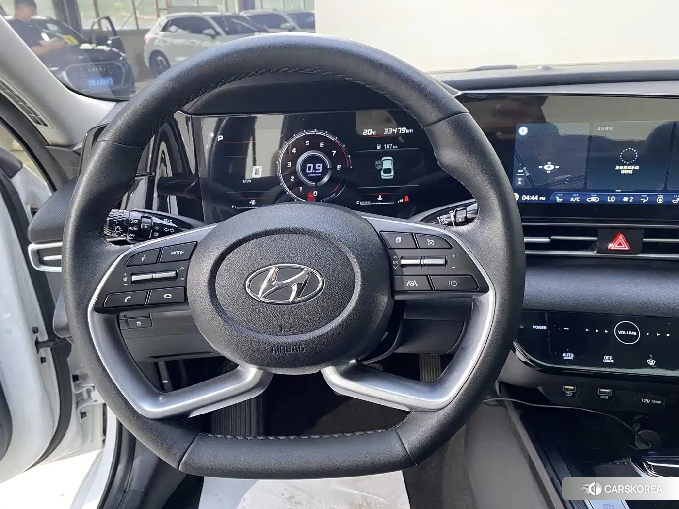 Hyundai Elantra id 4617175 из Китая 17