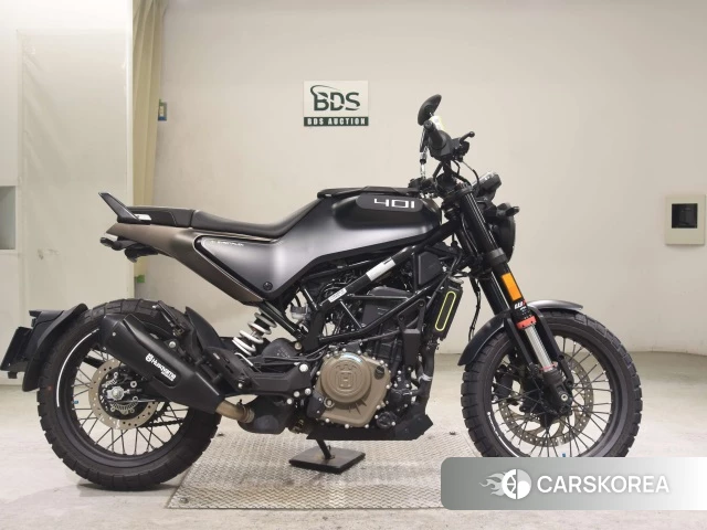 Проданный Husqvarna SVARTPILEN 401 2023 из Японии