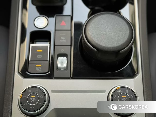 Volkswagen Touareg id 4210719 из Китая 11