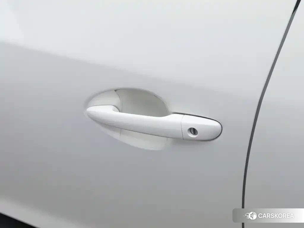 Mazda CX-4 id 4659928 из Китая 17