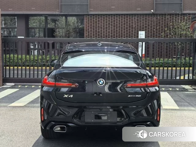 BMW X4 2022 Черный из Китая, фото 3