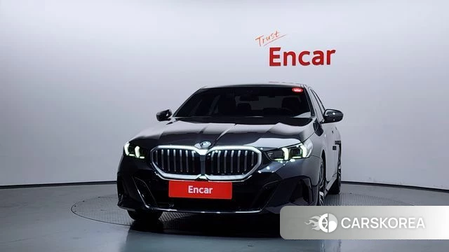 BMW 5 Series (G60) id 3963361 из Кореи 13