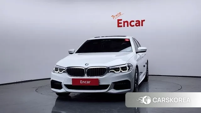 BMW 5 Series (G30) id 3433977 из Кореи 13