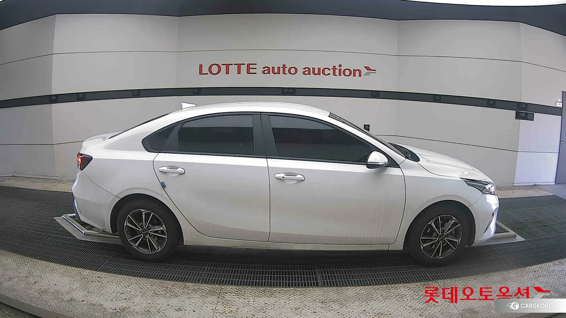 Kia K3 id 4296915 из Кореи 23