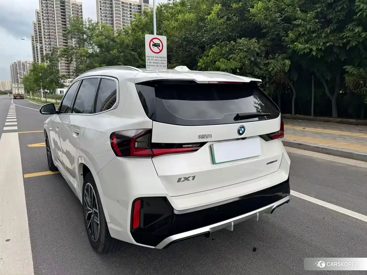 BMW iX1 2024 Белый из Китая, фото 3