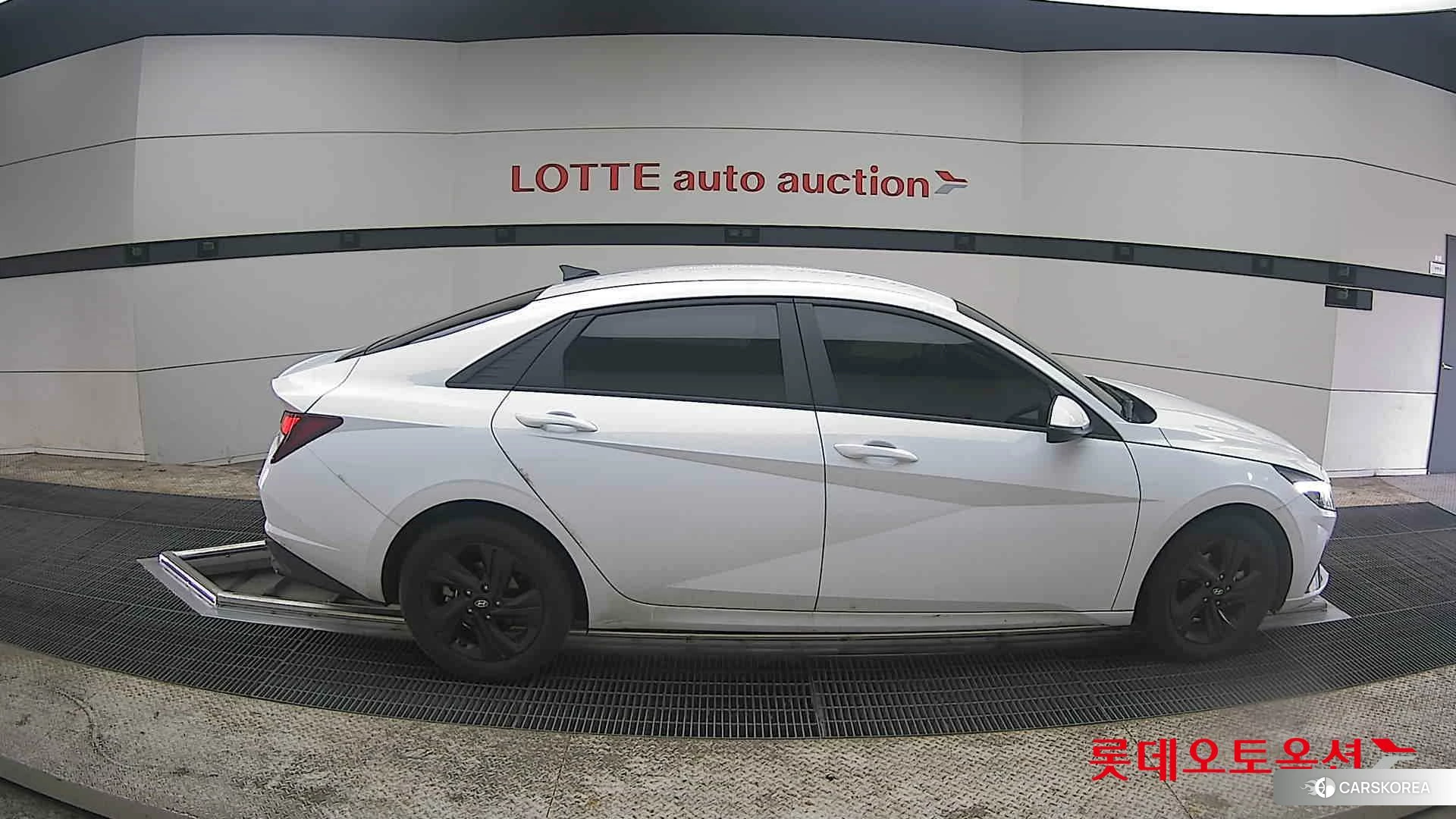 Hyundai Avante id 3888327 из Кореи 23