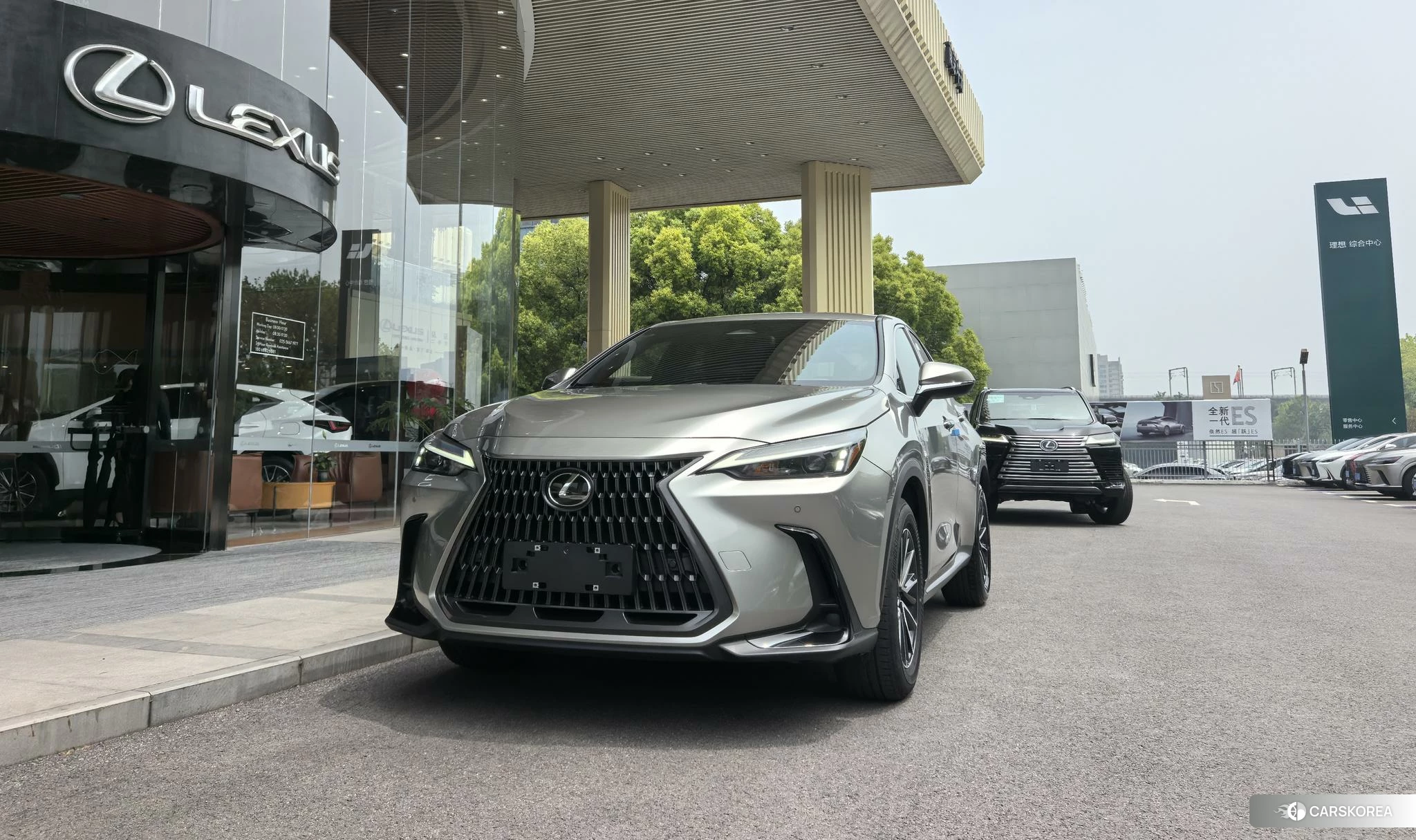 Lexus NX id 4413508 из Китая 10