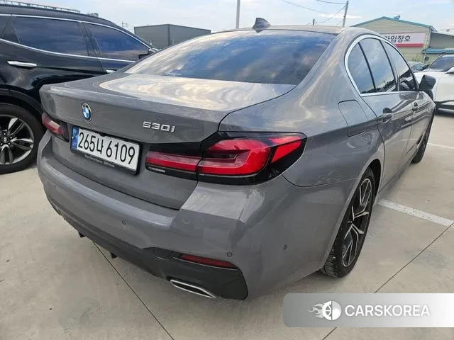 BMW 5 Series (G30) id 3021380 из Кореи 9