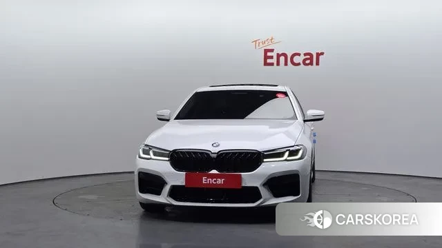 BMW 5 Series (G30) id 3751745 из Кореи 13