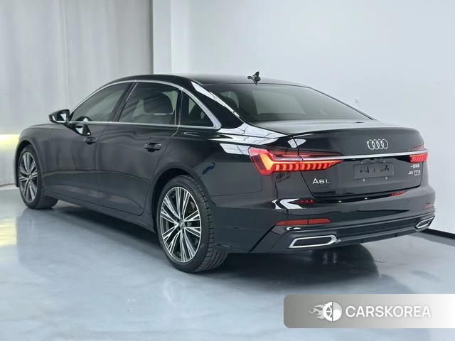 Audi A6L 2021 Черный из Китая, фото 6