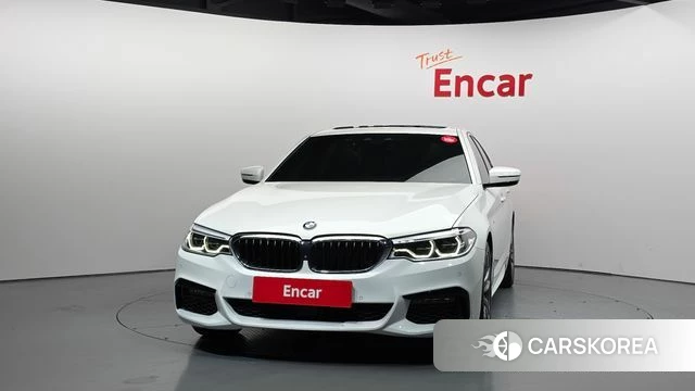 BMW 5 Series (G30) id 4424363 из Кореи 13