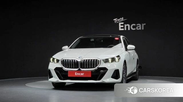 BMW 5 Series (G60) id 4578495 из Кореи 23
