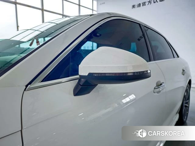 Audi A4L id 4348939 из Китая 20