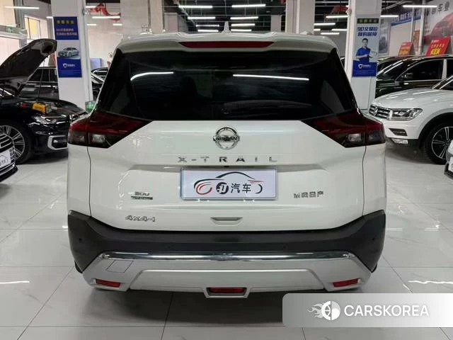 Nissan Qijun 2022 Белый из Китая, фото 3