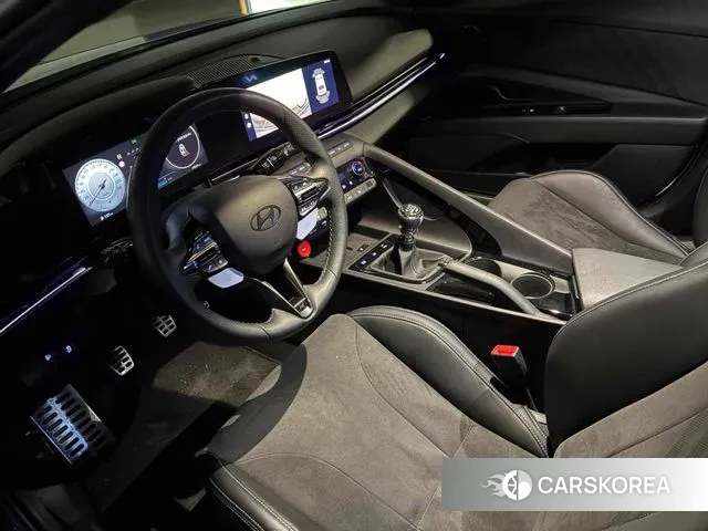 Hyundai The New Avante (CN7) 2023 Небесно-голубой из Кореи, фото 3