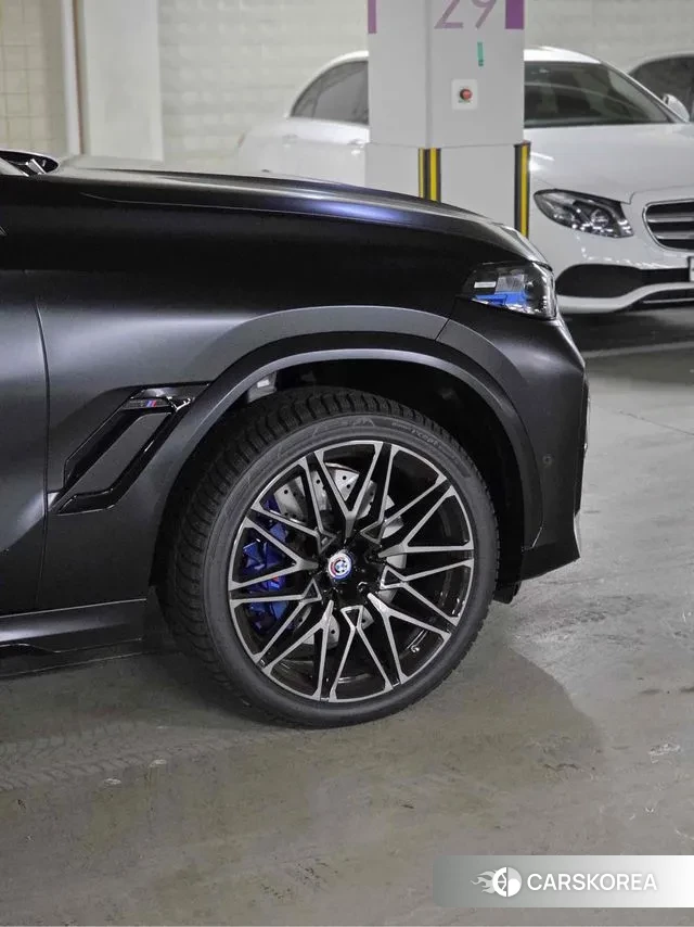 BMW X6M (G06) 2024 Черный из Кореи, фото 4