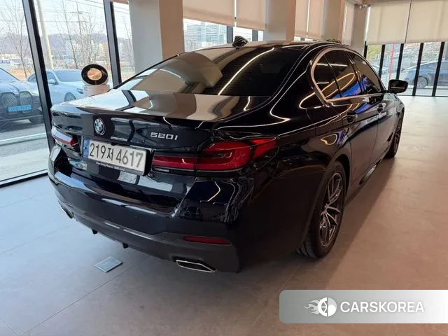 BMW 5 Series (G30) 2023 Черный из Кореи, фото 3