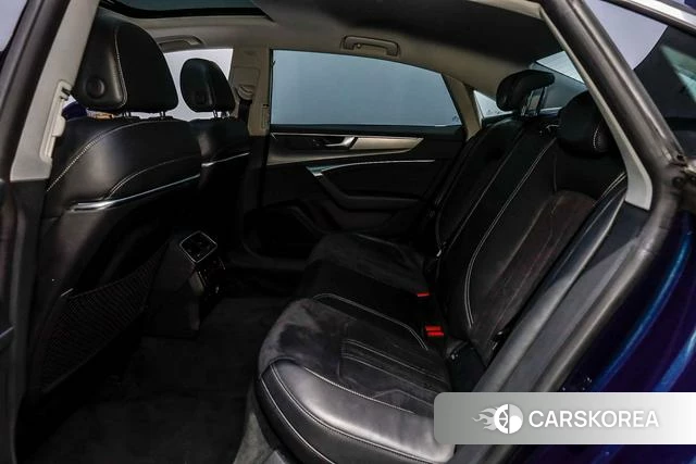 Audi A7L id 4335699 из Китая 23