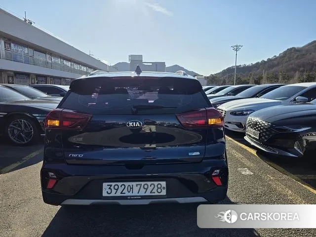Kia The New Niro id 3535791 из Кореи 13