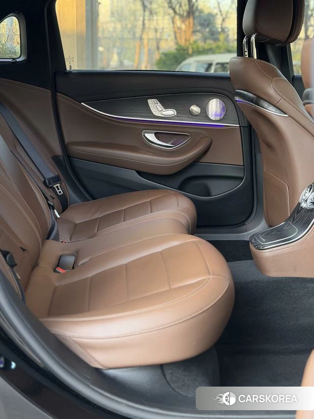 Mercedes-Benz E-class 2021 Черный из Китая, фото 3