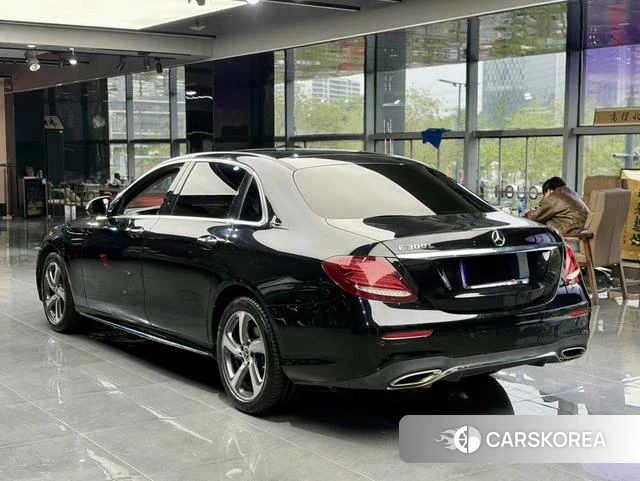 Mercedes-Benz E-class 2019 Черный из Китая, фото 4