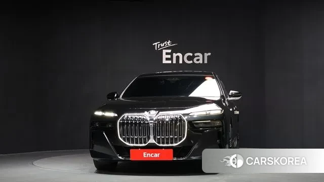 BMW i7 (G70) id 3751555 из Кореи 13