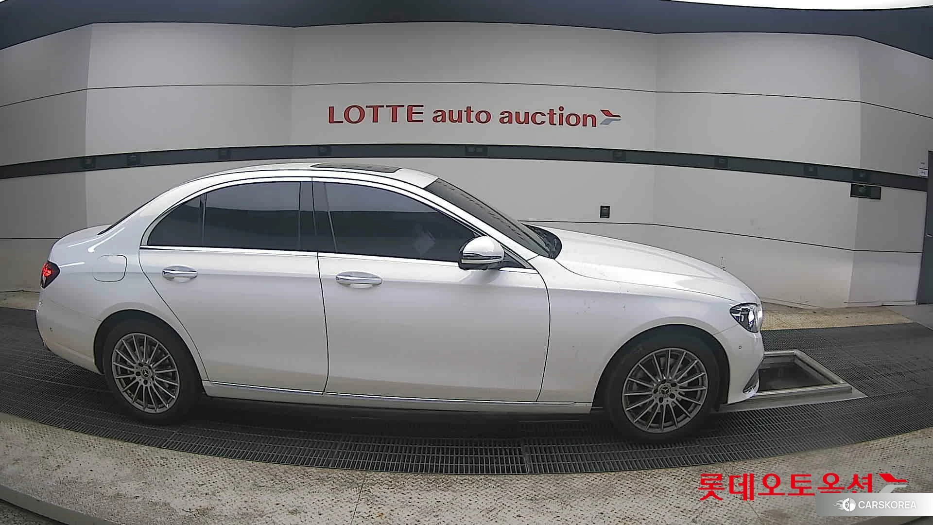 Mercedes-Benz Mercedes-Benz E250 id 4289671 из Кореи 23