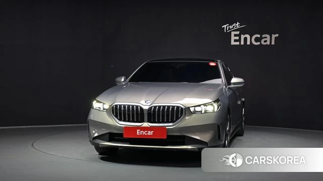 BMW 5 Series (G60) id 4681484 из Кореи 23