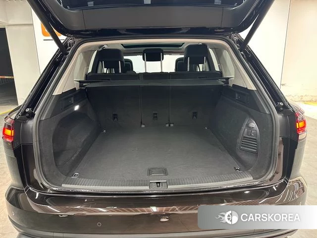 Volkswagen Touareg id 4258459 из Китая 9