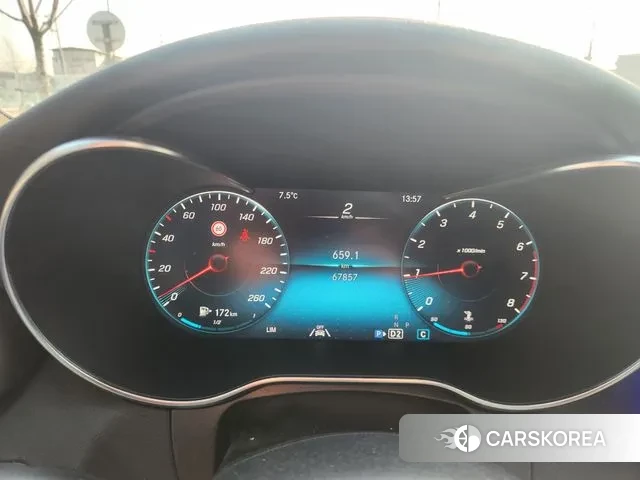 Mercedes-Benz C-Class W205 2021 Белый из Кореи, фото 3