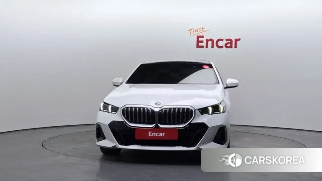 BMW 5 Series (G60) id 3696205 из Кореи 13