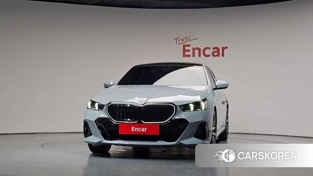 BMW 5 Series (G60) id 4739131 из Кореи 23