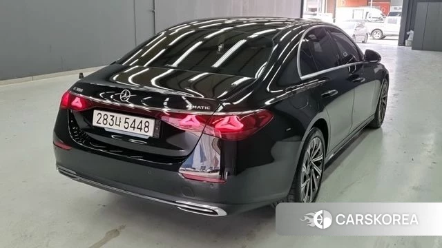 Mercedes-Benz E-Class W214 id 3831569 из Кореи 11