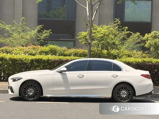 Mercedes-Benz Class C 2023 Белый из Китая, фото 3
