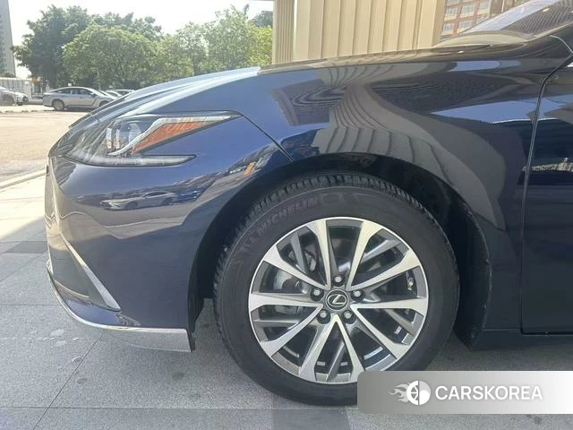 Lexus ES 2024 Синий из Китая, фото 6