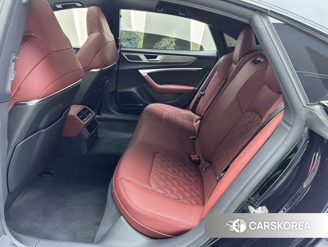 Audi A7L id 4209732 из Китая 11