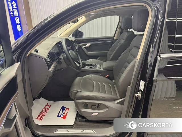 Volkswagen Touareg id 4258001 из Китая 13