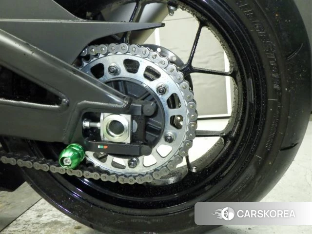 Honda CBR1000RR-R FIREBLADE SP id 4229661 из Японии 23