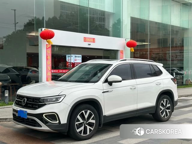 Volkswagen Tanyue 2023 Белый из Китая, фото 3