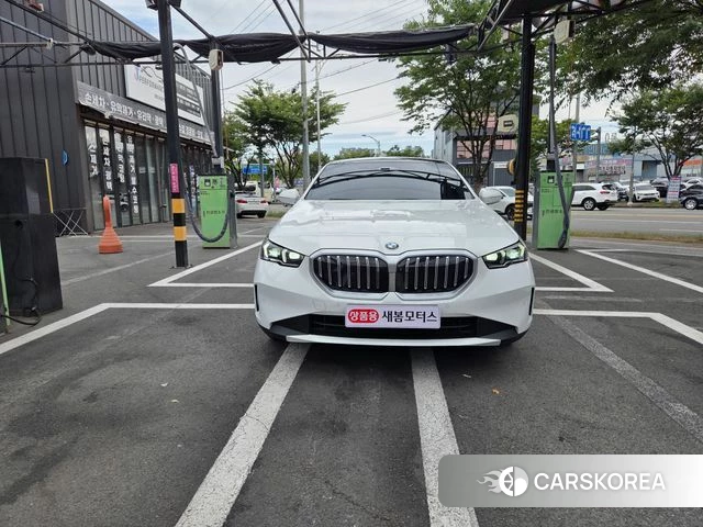 BMW 5 Series (G60) id 4696281 из Кореи 13