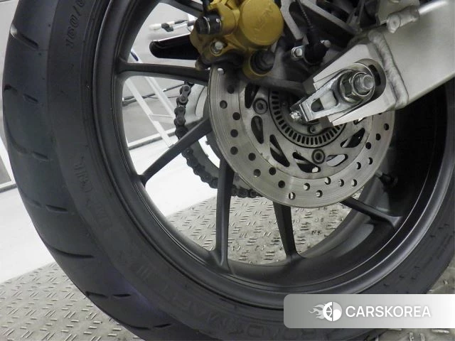 Проданный Honda CB400SF ABS id 4008486 из Японии, фото 23