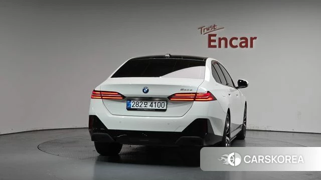 BMW 5 Series (G60) id 4248235 из Кореи 23