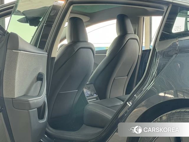 Tesla Model 3 2025 Темно-серый из Китая, фото 3