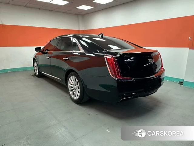 Cadillac XTS 2018 Черный из Китая, фото 3