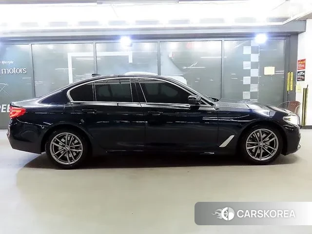 BMW 5 Series (G30) id 3422777 из Кореи 13