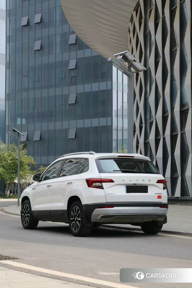 Skoda Krok 2021 Белый из Китая, фото 3