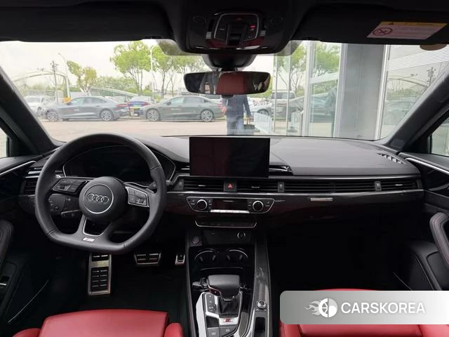 Audi S4 2025 Черный из Китая, фото 3