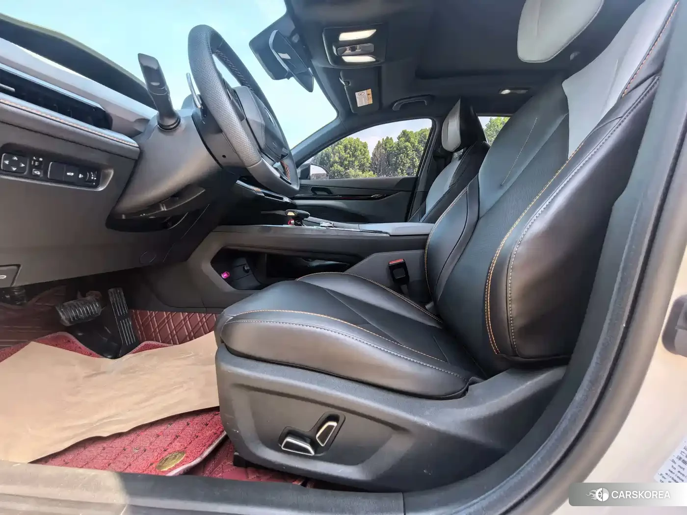 Chang'an Changan UNI-V 2023 Белый из Китая, фото 3