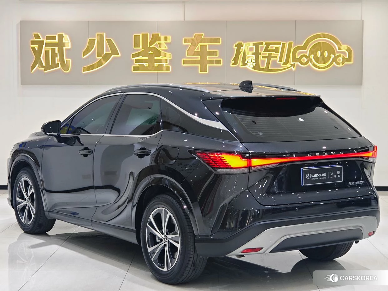 Lexus RX 2023 Черный из Китая, фото 5