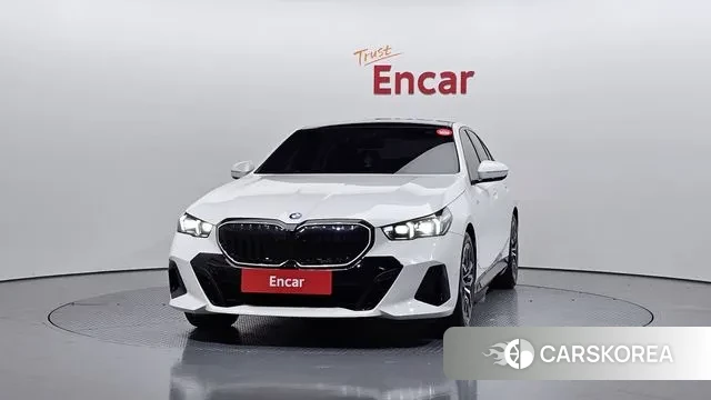 BMW 5 Series (G60) id 3420127 из Кореи 13